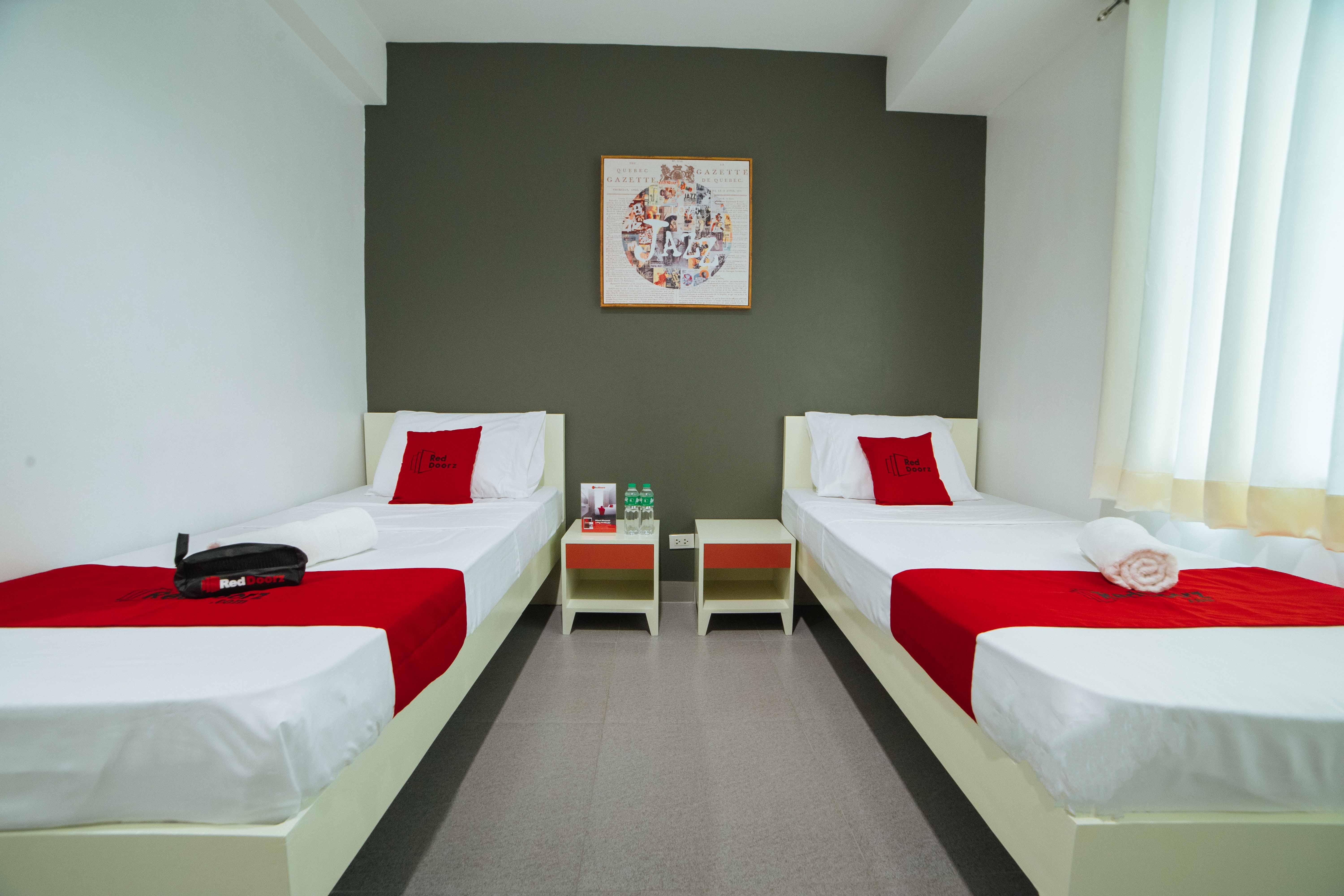 Reddoorz Plus @ Roxas Street Davao City Exteriér fotografie