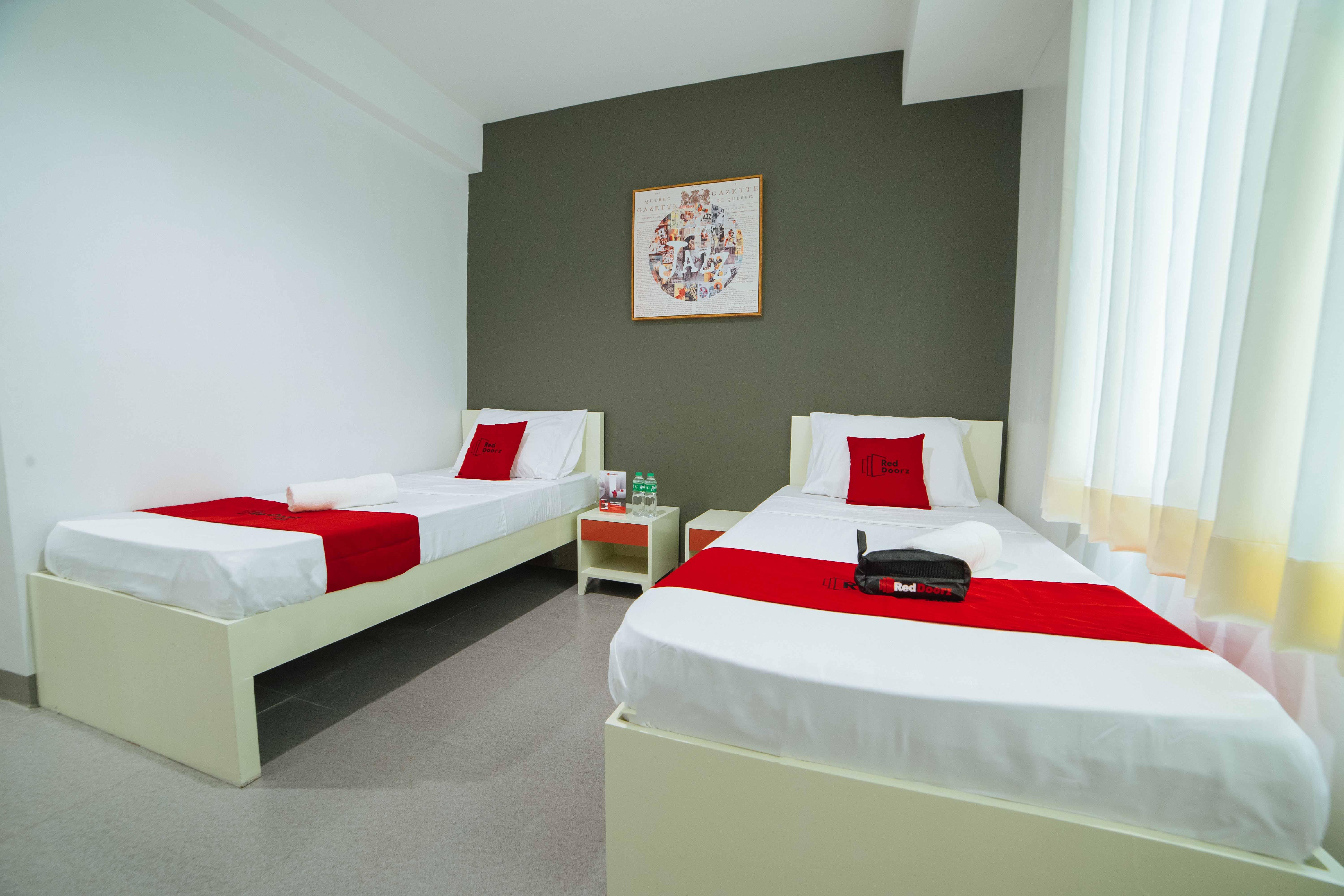 Reddoorz Plus @ Roxas Street Davao City Exteriér fotografie