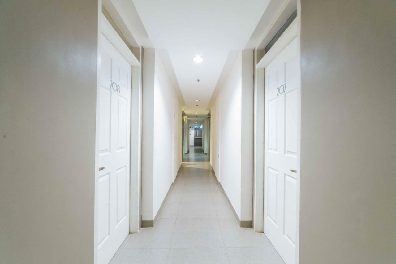Reddoorz Plus @ Roxas Street Davao City Exteriér fotografie