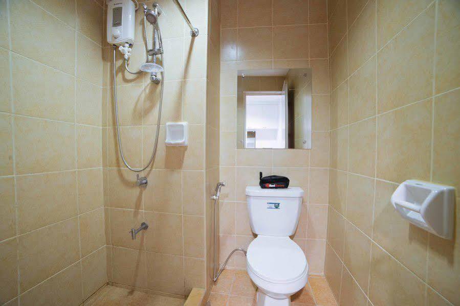 Reddoorz Plus @ Roxas Street Davao City Exteriér fotografie